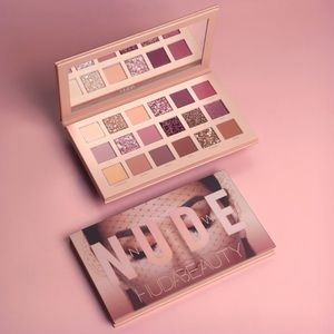 Huda Beauty New Nude Eyeshadow Palette - EXCELLENT